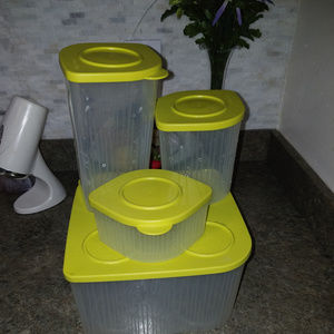 Square Fresh 'n Cool Refrigerator Containers